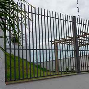 Serralheria em Porta de Correr em Dumont